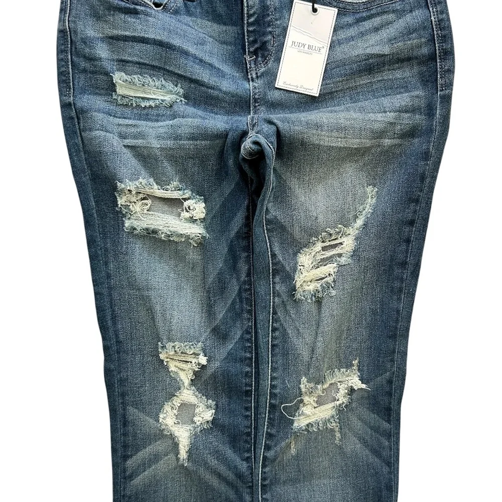 JUDY BLUE Women’s Mid Rise Skinny Fit Jeans Exclusive Modern Distressed 7/28 NWT